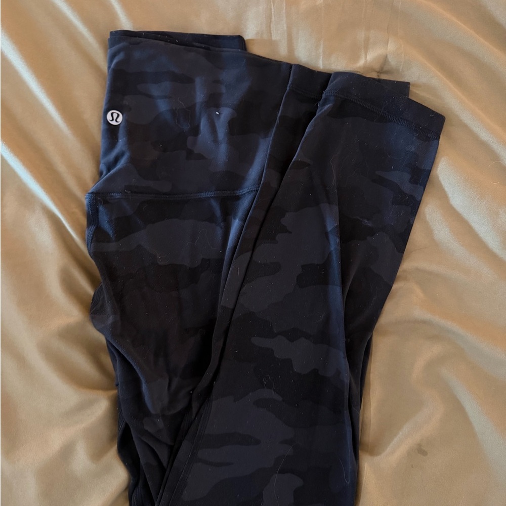 lululemon align high rise  Black Camo Leggings 25”